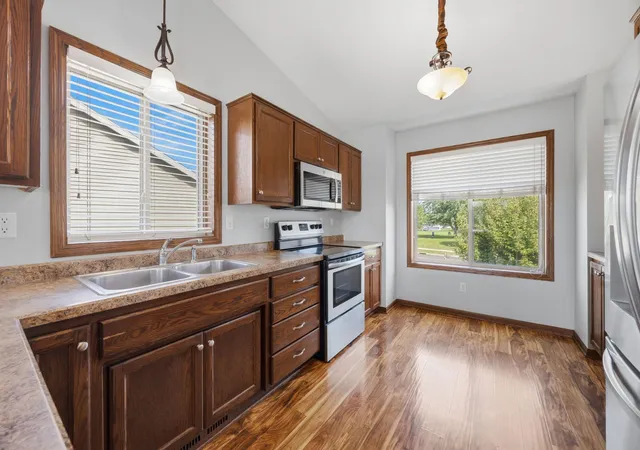 5th image of 1050 Voyageur St, Saint Cloud, MN 56303 | MLS# 7108654
