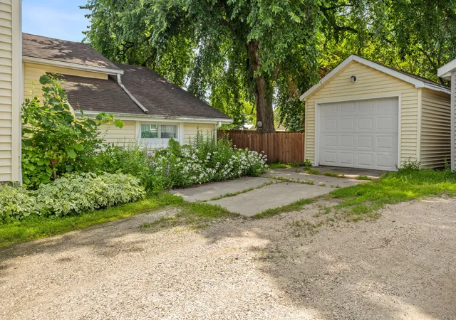 4th image of 527 1St St N, Wahpeton, ND 58075 | MLS# 7108660