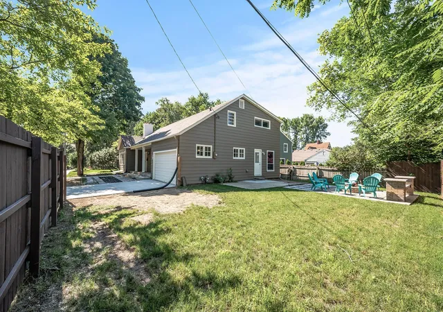 Photo 3 of Single family home for sale at 1419 6th Street SW, Rochester, MN 55902 | MLS# 7108665 | Listing updated on 2026-09-01