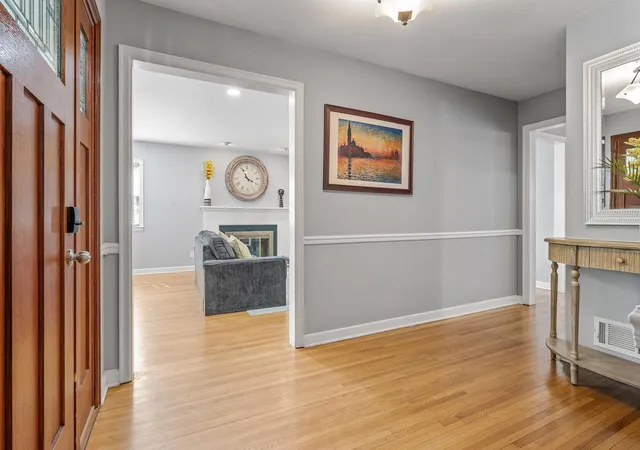 Photo 4 of Single family home for sale at 1419 6th Street SW, Rochester, MN 55902 | MLS# 7108665 | Listing updated on 2026-09-01