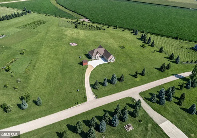 Photo 2 of Single family home for sale at 30061 Ashby Ct, Northfield, MN 55057 | MLS# 7108672 | Listing updated on 2026-09-06