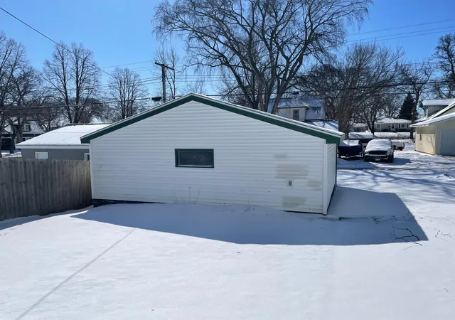 19th image of 911 W Cavour Ave, Fergus Falls, MN 56537 | MLS# 7108692