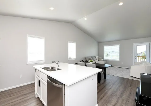 5th image of 1444 69 Ave S, Fargo, ND 58104 | MLS# 7108695