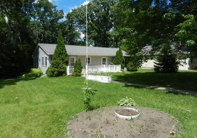 2nd image of 812 1st Ave Se, Long Prairie, MN 56347 | MLS# 7108717