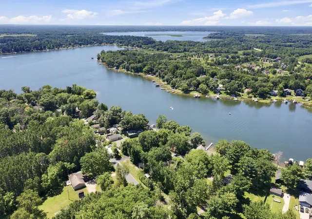 Photo 4 of Single family home for sale at 19520 W Tri Oak Cir NE, Wyoming, MN 55092 | MLS# 7108746 | Listing updated on 2026-08-14