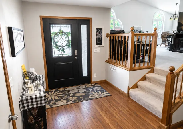 Photo 4 of Sale Pending at 395 Pleasant Hl Dr, Winona, MN 55987 | MLS# 7108748 | Listing updated on 2026-08-21