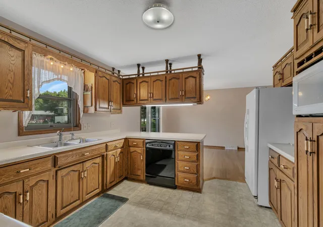 5th image of 570 3Rd St Nw, Richmond, MN 56368 | MLS# 7108755