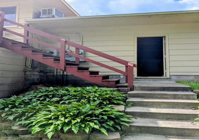 4th image of 800 Central Ave, Long Prairie, MN 56347