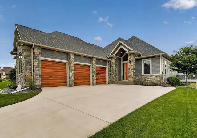 Photo 1 of Single family home for sale at 605 Somerby Pkwy Ne, Byron, MN 55920 | MLS# 7108791 | Listing updated on 2026-08-12