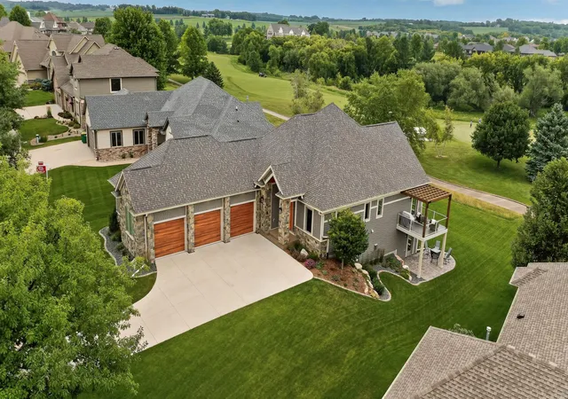 Photo 2 of Single family home for sale at 605 Somerby Pkwy Ne, Byron, MN 55920 | MLS# 7108791 | Listing updated on 2026-08-12