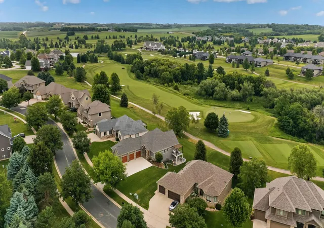 Photo 3 of Single family home for sale at 605 Somerby Pkwy Ne, Byron, MN 55920 | MLS# 7108791 | Listing updated on 2026-08-12