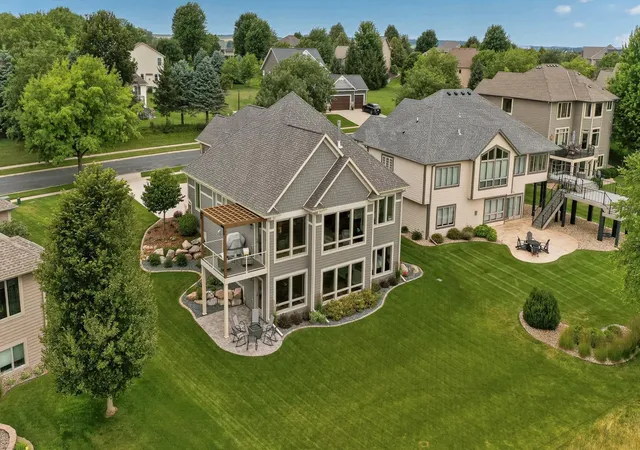 Photo 4 of Single family home for sale at 605 Somerby Pkwy NE, Byron, MN 55920 | MLS# 7108791 | Listing updated on 2026-08-12