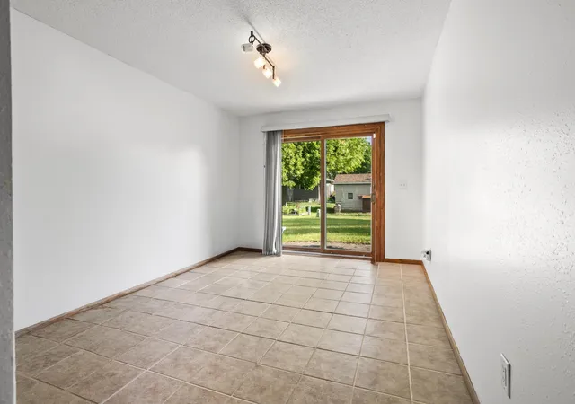 5th image of 1907 25 1/2 Ave S, Fargo, ND 58103 | MLS# 7108795