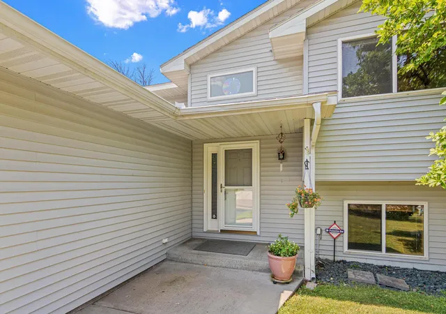 Photo 2 of Single family home for sale at 6533 Neddersen Cir, Minneapolis, MN 55445 | MLS# 7108823 | Listing updated on 2026-09-28