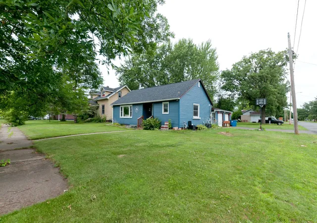Photo 3 of Single family home for sale at 119 E Coleman St, Rice Lake, WI 54868 | MLS# 7108846 | Listing updated on 2026-08-11