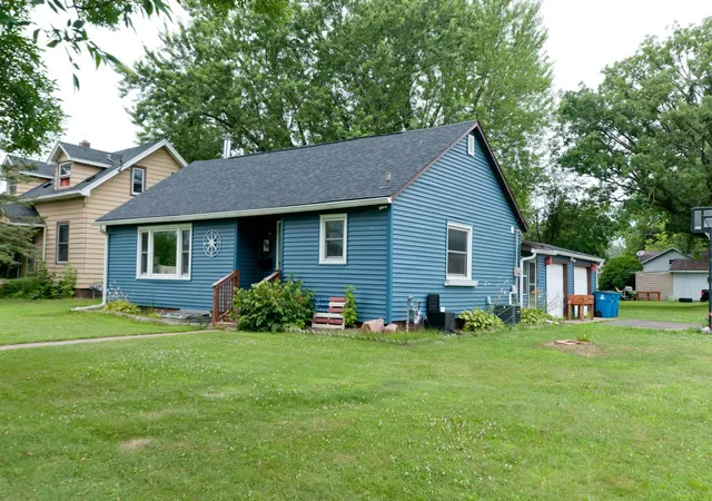 Photo 3 of Single family home for sale at 119 E Coleman St, Rice Lake, WI 54868 | MLS# 7108846 | Listing updated on 2026-08-11