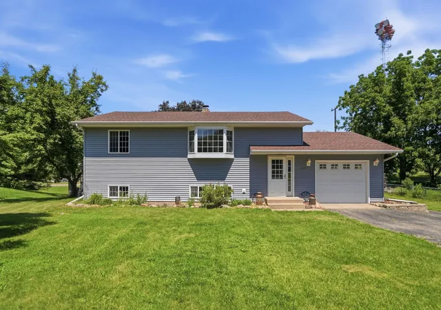 1st image of 2227 Windsor Rd, Saint Cloud, MN 56301 | MLS# 7108875