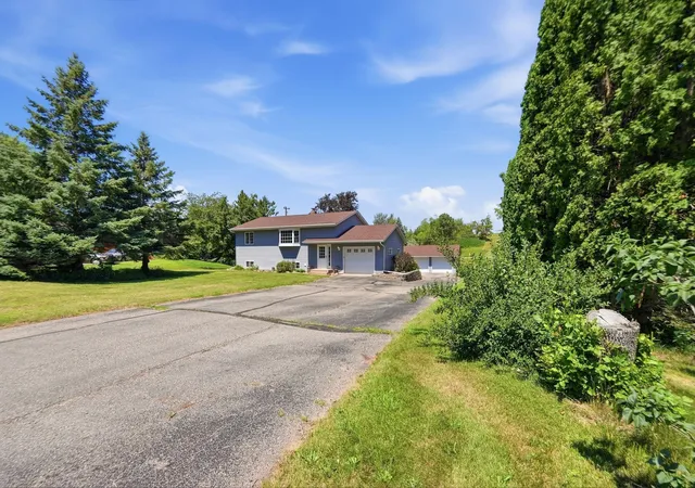 2nd image of 2227 Windsor Rd, Saint Cloud, MN 56301 | MLS# 7108875