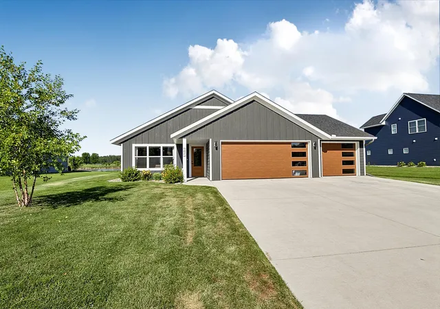 42nd image of 3025 Nottingham Rd S, Saint Cloud, MN 56301 | MLS# 7108881