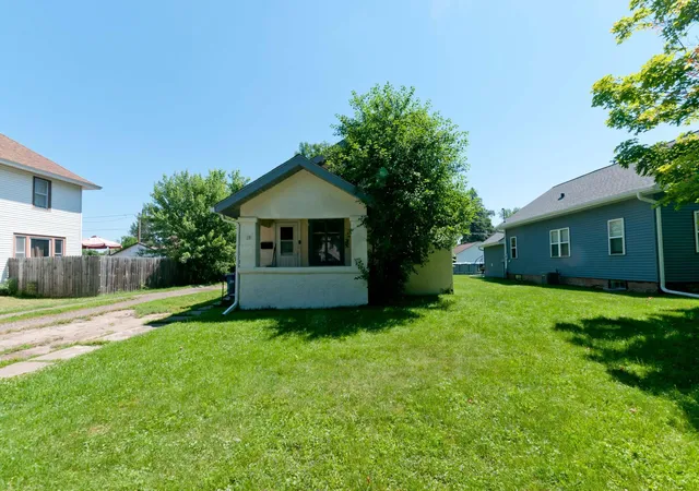 2nd image of 19 Hatten Ave, Rice Lake, WI 54868 | MLS# 7108882