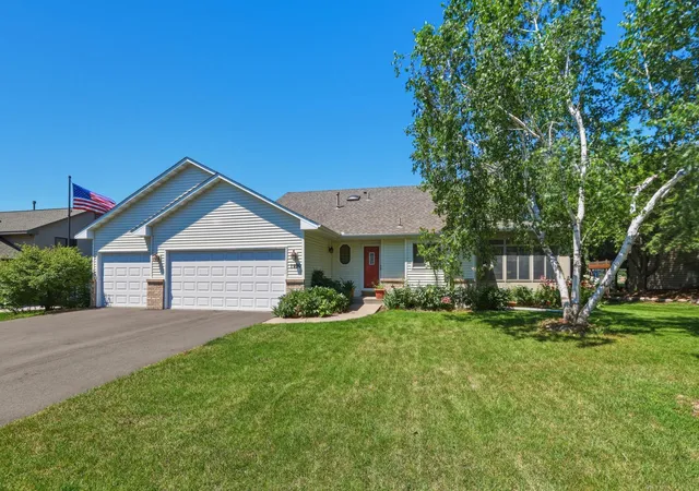 2nd image of 1490 Mallard Pl, Waconia, MN 55387 | MLS# 7108884