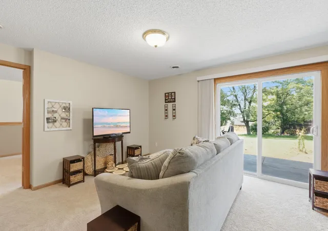 3rd image of 1490 Mallard Pl, Waconia, MN 55387 | MLS# 7108884
