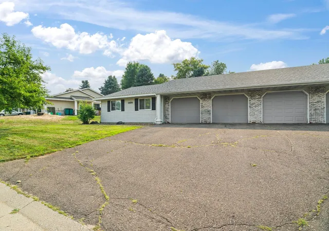 Photo 4 of Single family home for sale at 1105 Bartosh Ln #1, River Falls, WI 54022 | MLS# 7108938 | Listing updated on 2026-08-24