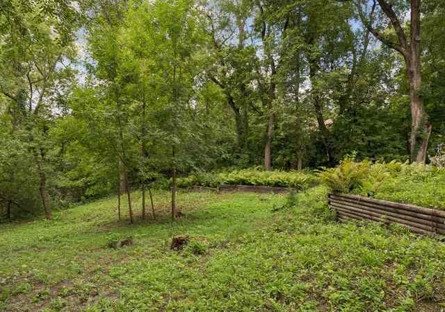 41st image of 14886 Tealwood Ct, Eden Prairie, MN 55347 | MLS# 7108946