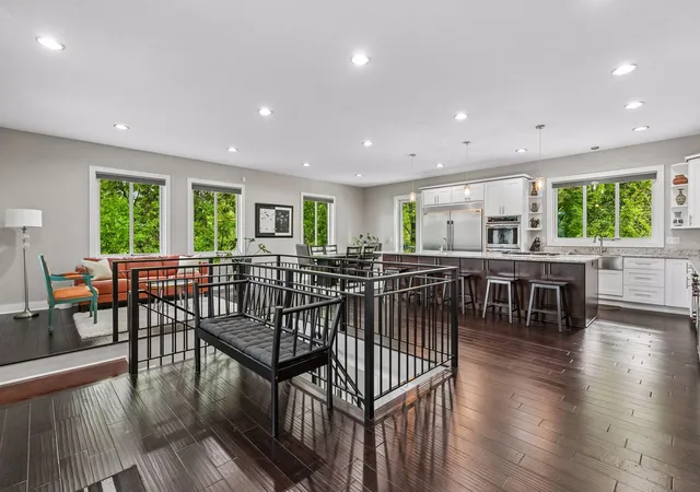 Photo 3 of Single family home for sale at 2900 Skyline Dr, Saint Paul, MN 55121 | MLS# 7108954 | Listing updated on 2026-08-11