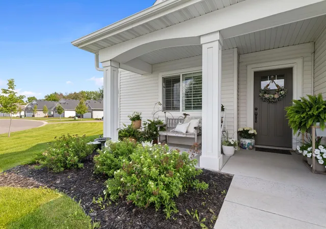 2nd image of 301 Riverview Cir, Hanover, MN 55341 | MLS# 7108981
