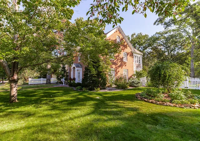 Photo 4 of Sale Pending at 3655 47th Avenue S, Minneapolis, MN 55406 | MLS# 7108982 | Listing updated on 2026-08-15