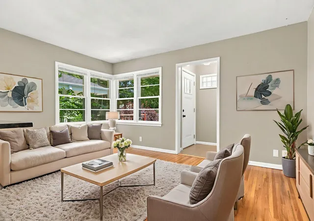 3rd image of 4316 York Ave S, Minneapolis, MN 55410 | MLS# 7108989