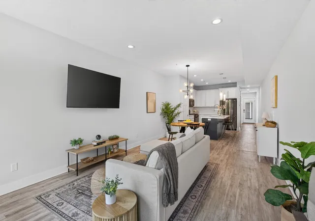 Photo 4 of Single family home for sale at 2423 2nd Street NE, Minneapolis, MN 55418 | MLS# 7109002 | Listing updated on 2026-09-05