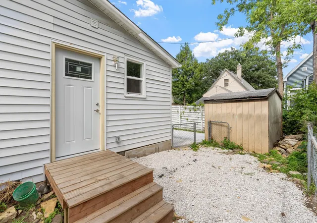 4th image of 654 Winslow Ave, Saint Paul, MN 55107 | MLS# 7109031