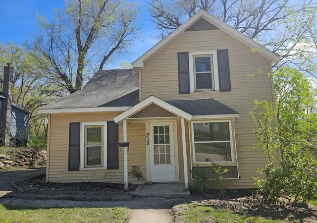 Photo 1 of Single family home for sale at 312 Merriam Ave, Montevideo, MN 56265 | MLS# 7109082 | Listing updated on 2026-09-14