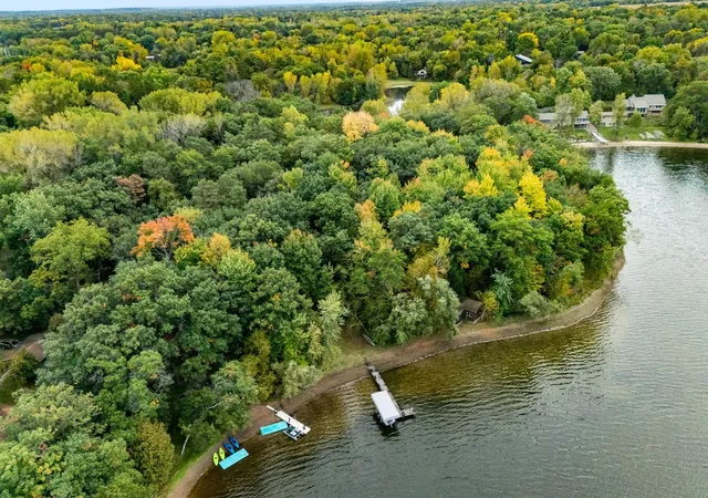 Photo 3 of Single family home for sale at 8274 Hidden Bay Trl N, Lake Elmo, MN 55042 | MLS# 7109095 | Listing updated on 2026-10-07