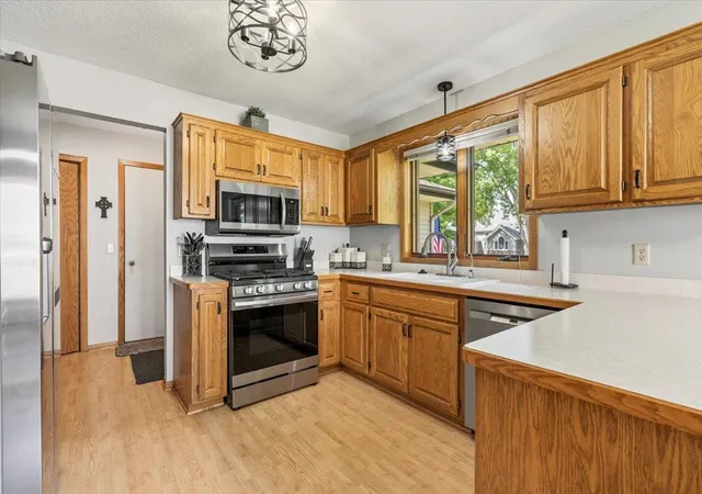 Photo 2 of Single family home for sale at 1309 Fremont Ct, Burnsville, MN 55306 | MLS# 7109119 | Listing updated on 2026-08-30