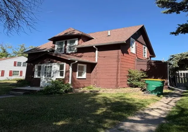 Photo 2 of Single family home for sale at 120 4th Avenue Se, Mayville, ND 58257 | MLS# 7109141 | Listing updated on 2026-09-25