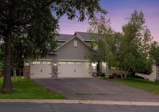 2nd image of 19925 English Ct, Farmington, MN 55024 | MLS# 7109182