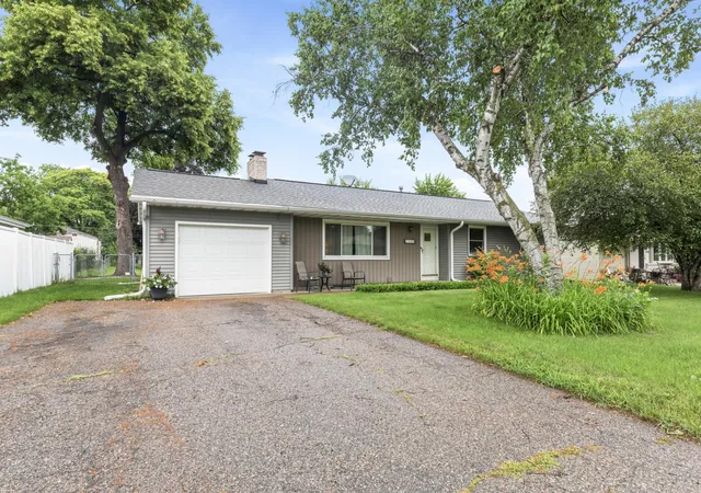 Homes for sale in Bloomington, MN | 2308 W 96th St, Bloomington, MN 55431 | MLS# 7109196