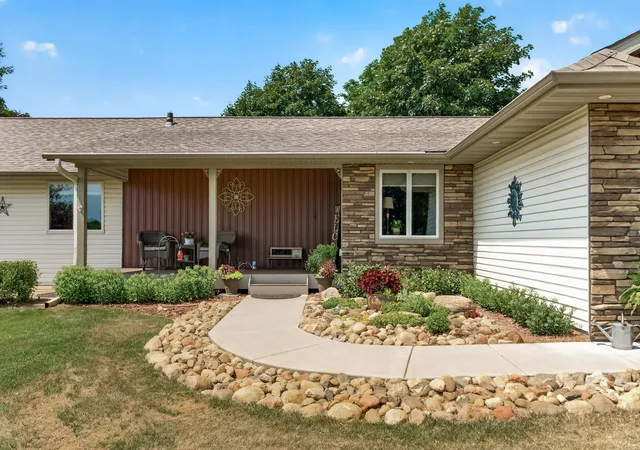 Photo 3 of Single family home for sale at 9848 218th Avenue NW, Elk River, MN 55330 | MLS# 7109226 | Listing updated on 2026-08-27