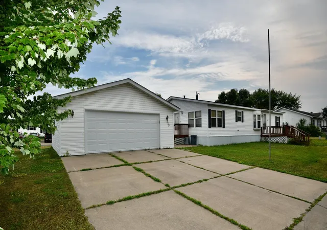1st image of 805 2nd St Ne #805, Milaca, MN 56353 | MLS# 7109230