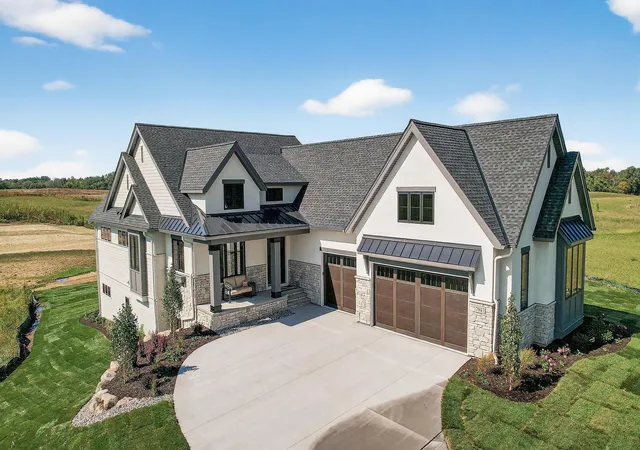 1st image of 7947 207th St E, Prior Lake, MN 55372 | MLS# 7109232