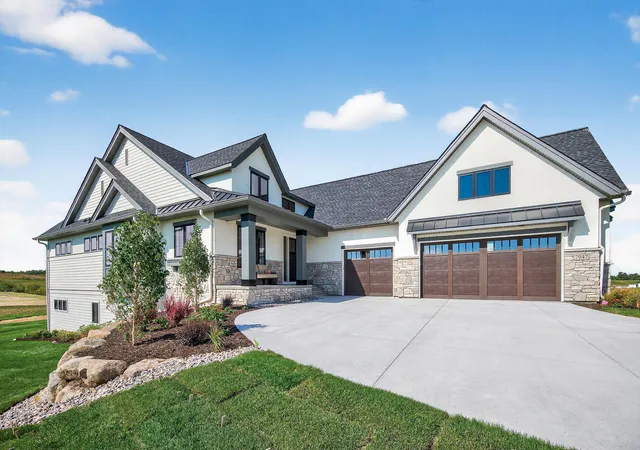 5th image of 7947 207Th St E, Prior Lake, MN 55372 | MLS# 7109232