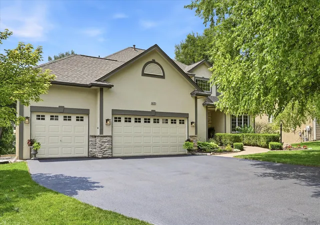 Photo 3 of Sale Pending at 6690 Brenden Ct, Chanhassen, MN 55317 | MLS# 7109241 | Listing updated on 2026-07-31