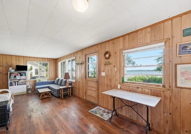 2nd image of 7224 Green Lake Shore Dr Nw, Princeton, MN 55371 | MLS# 7109246