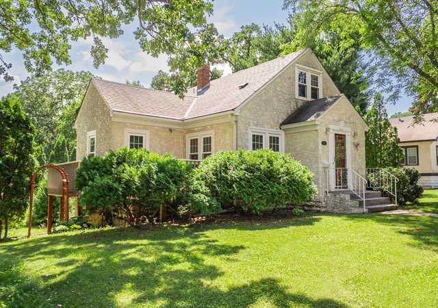 1st image of 1017 Main St Nw, Elk River, MN 55330 | MLS# 7109265