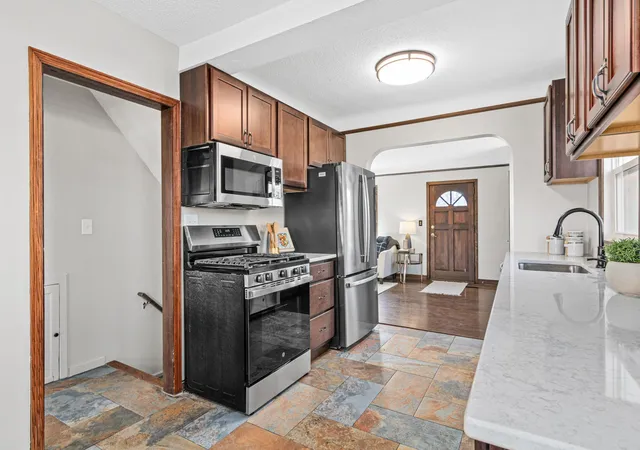 Photo 4 of Single family home for sale at 6524 Minnetonka Blvd, Minneapolis, MN 55426 | MLS# 7109283 | Listing updated on 2026-08-26