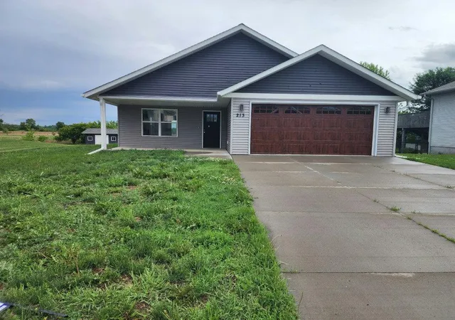 Homes for sale in Silver Lake, MN | 213 Century Ln, Silver Lake, MN 55381 | MLS# 7109296
