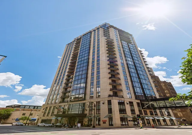 Photo 3 of Condo for sale at 201 S 11th Street #2130, Minneapolis, MN 55403 | MLS# 7109307 | Listing updated on 2026-08-27